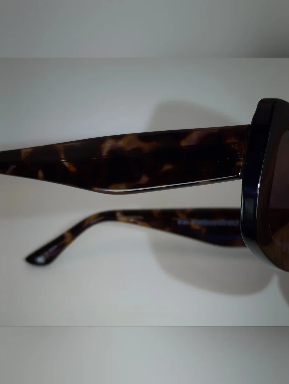 Courteney. Classic Black Oversized Square Sunglasses - Women Eyewear. 1940s